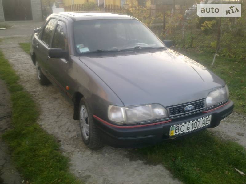 Седан Ford Sierra 1992 в Львові