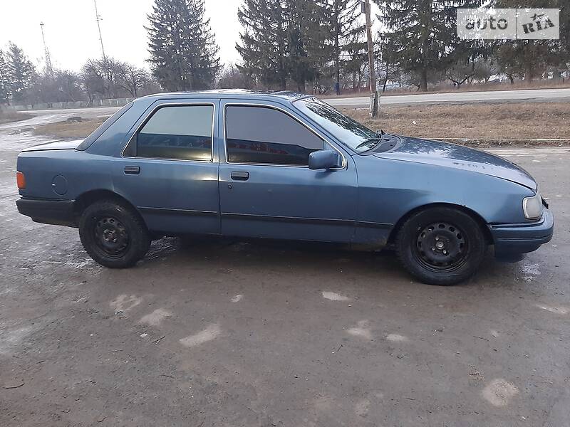Седан Ford Sierra 1988 в Ярмолинцях
