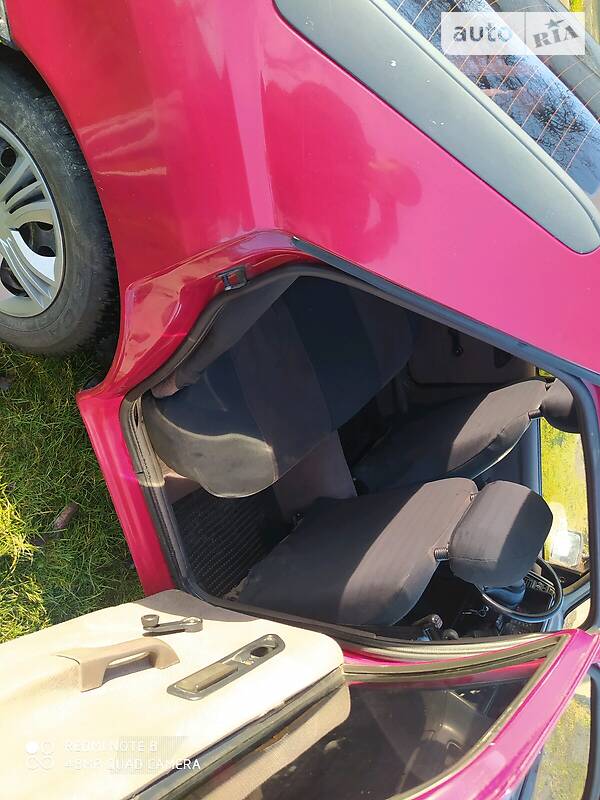 Седан Ford Sierra 1987 в Буске