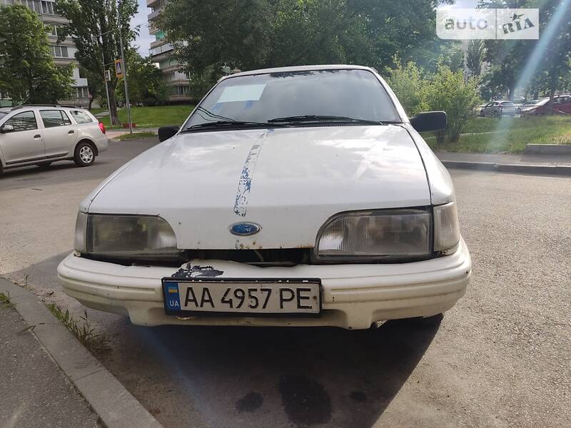 Хэтчбек Ford Sierra 1988 в Киеве