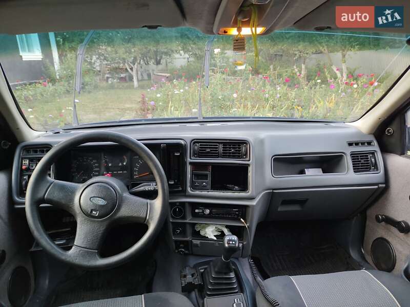 Седан Ford Sierra 1987 в Киеве