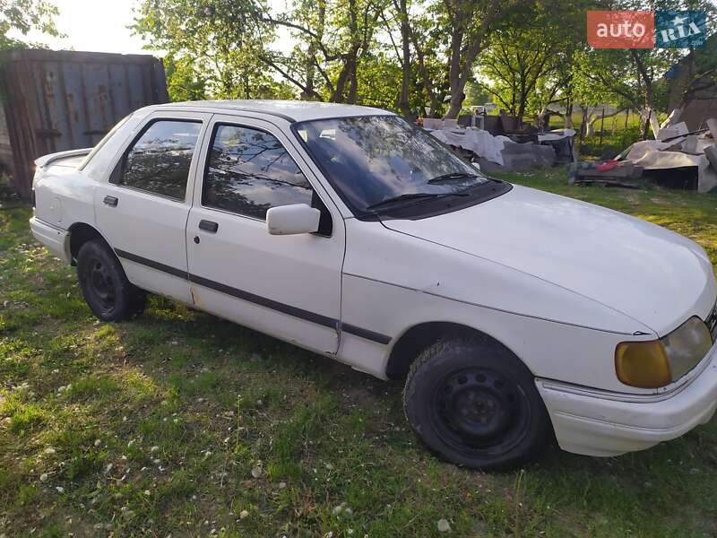 Седан Ford Sierra 1989 в Барышевке