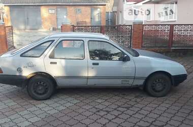 Ліфтбек Ford Sierra 1982 в Сумах