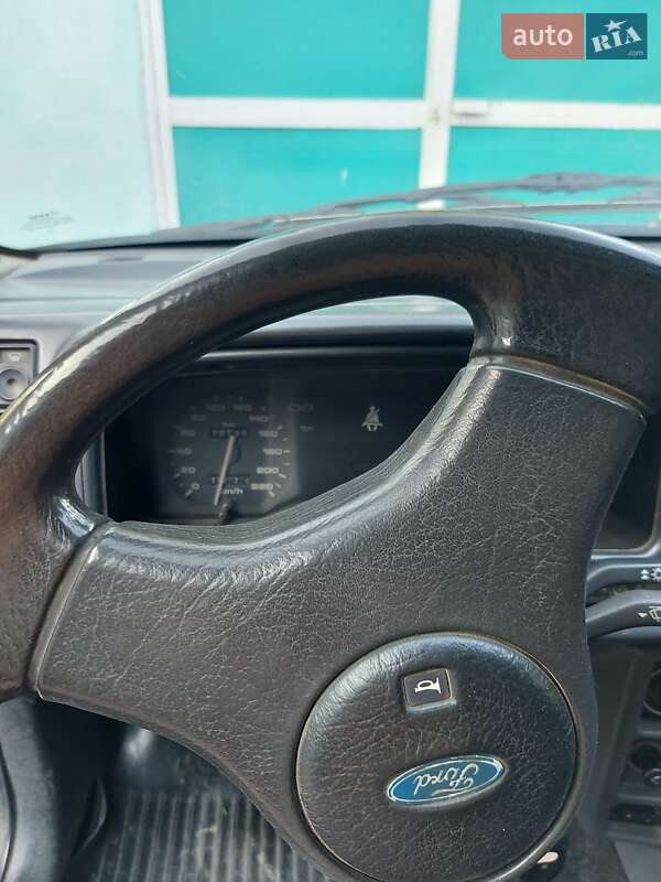 Седан Ford Sierra 1988 в Одессе