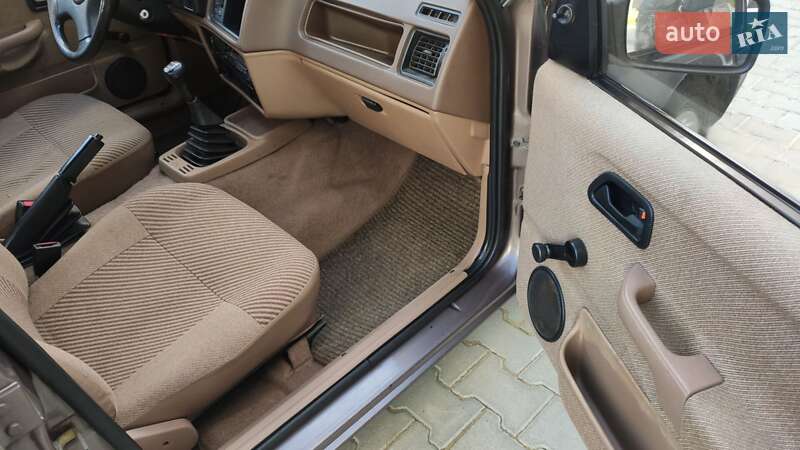 Седан Ford Sierra 1987 в Черновцах