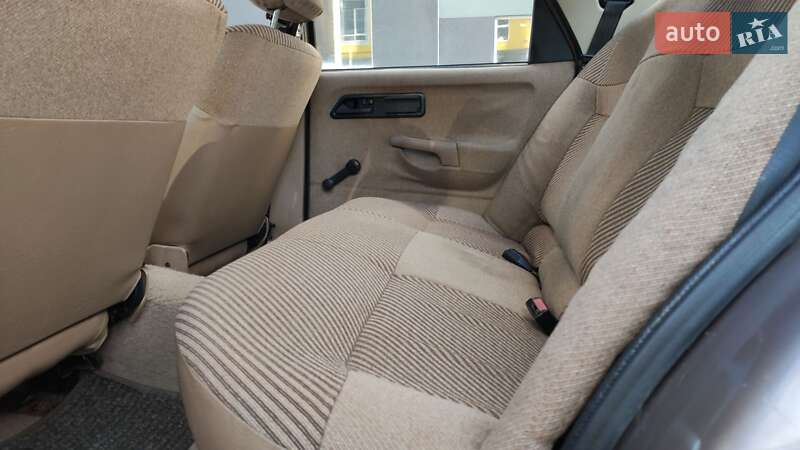 Седан Ford Sierra 1987 в Черновцах