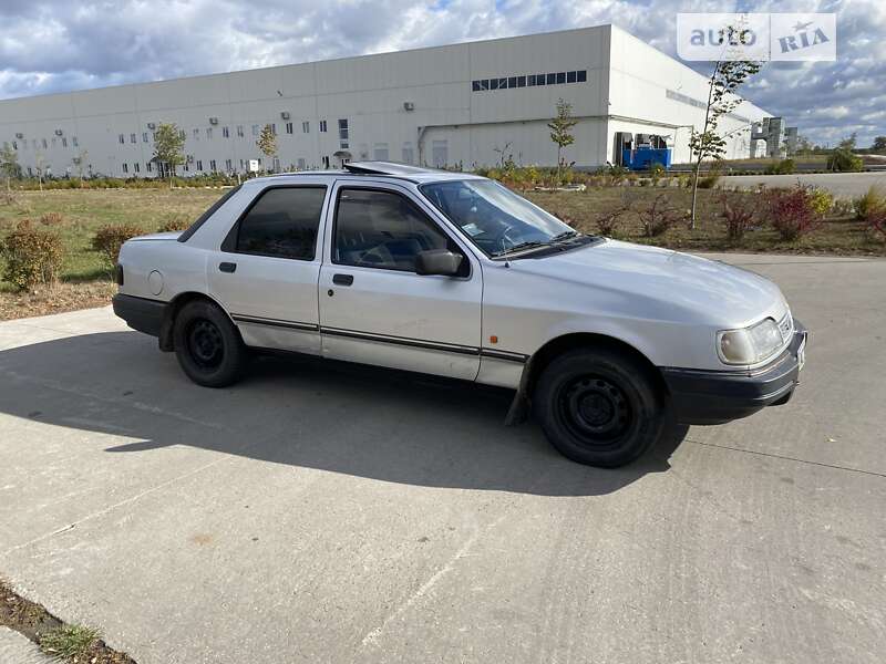 Седан Ford Sierra 1989 в Коростені