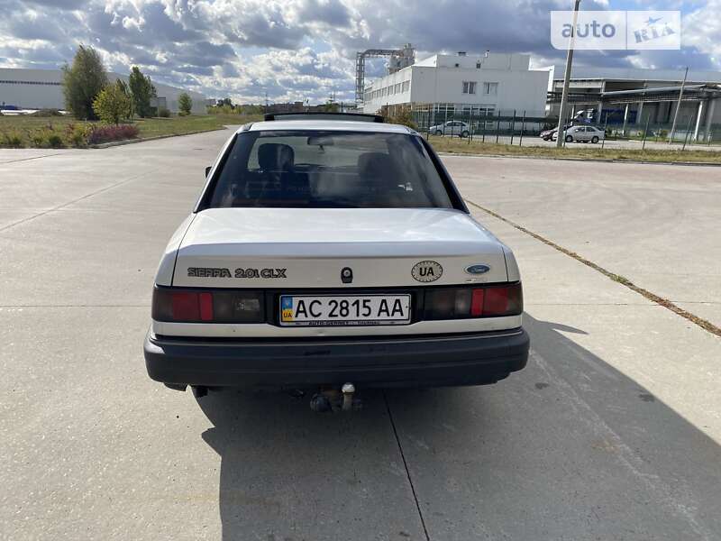 Седан Ford Sierra 1989 в Коростені