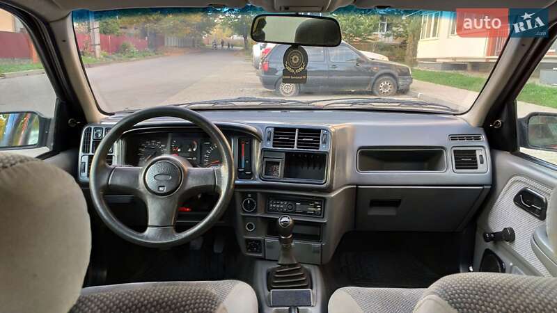 Седан Ford Sierra 1991 в Чернівцях