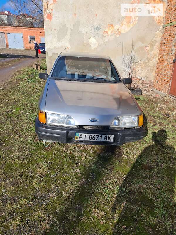 Седан Ford Sierra 1987 в Калуше