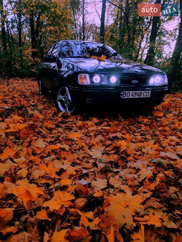 Седан Ford Sierra 1992 в Тернополі