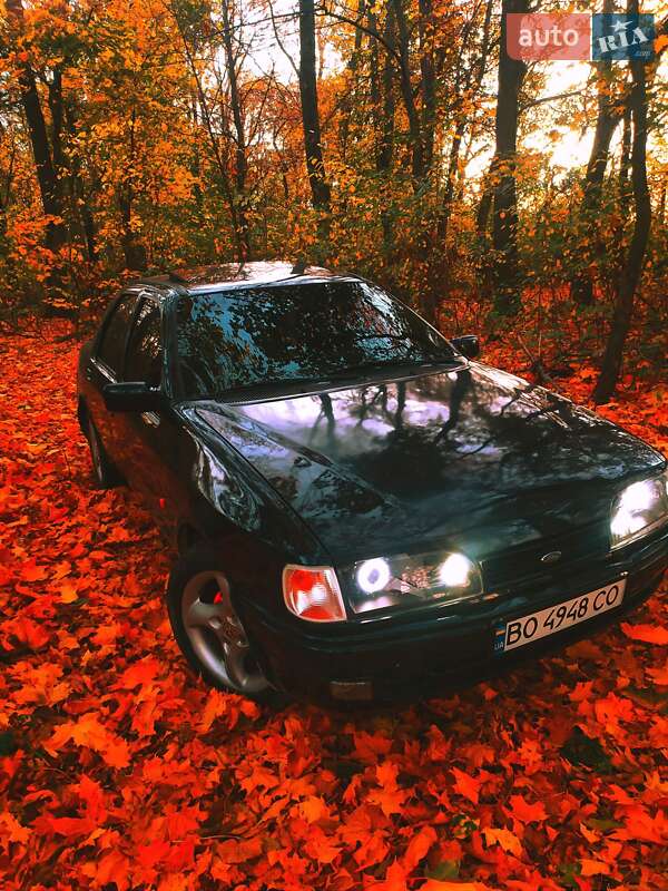 Седан Ford Sierra 1992 в Тернополі