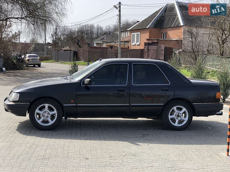 Седан Ford Sierra 1988 в Полтаве