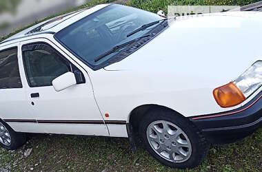 Седан Ford Sierra 1988 в Жидачове