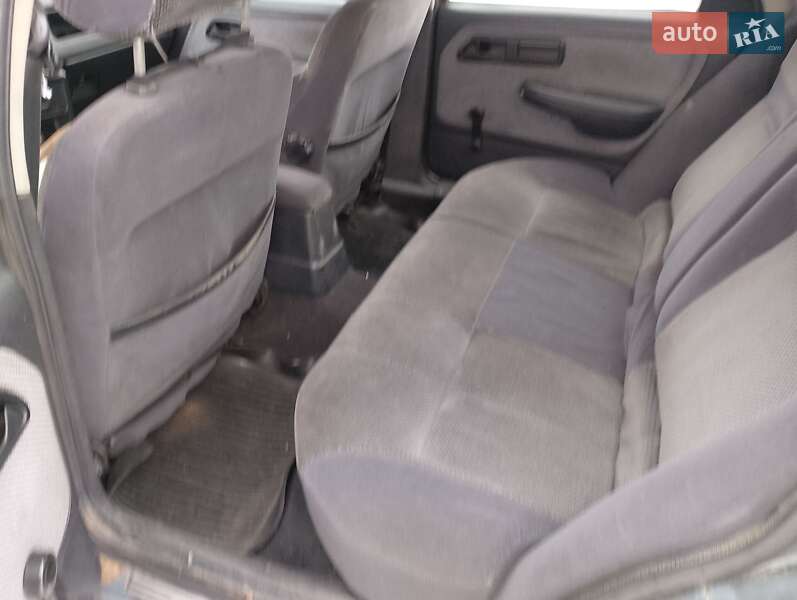 Седан Ford Sierra 1992 в Киеве