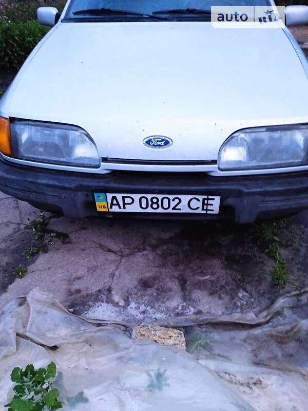 Лифтбек Ford Sierra 1989 в Каменке-Днепровской