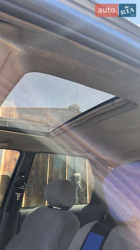 Лифтбек Ford Sierra 1986 в Киеве фото 10 Лифтбек Ford Sierra 1986 в Киеве