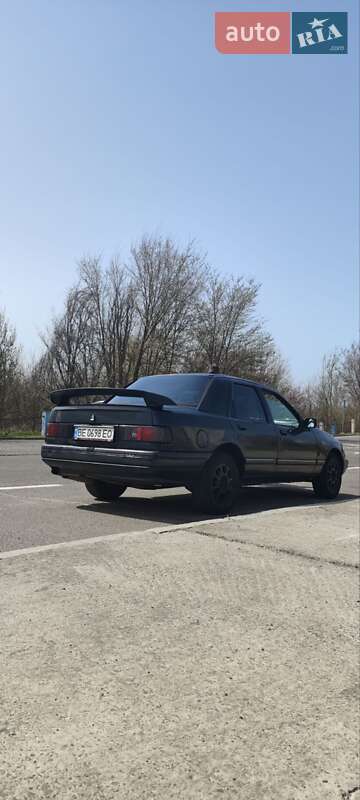 Седан Ford Sierra 1990 в Южноукраинске