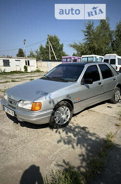 Седан Ford Sierra 1987 в Полтаві