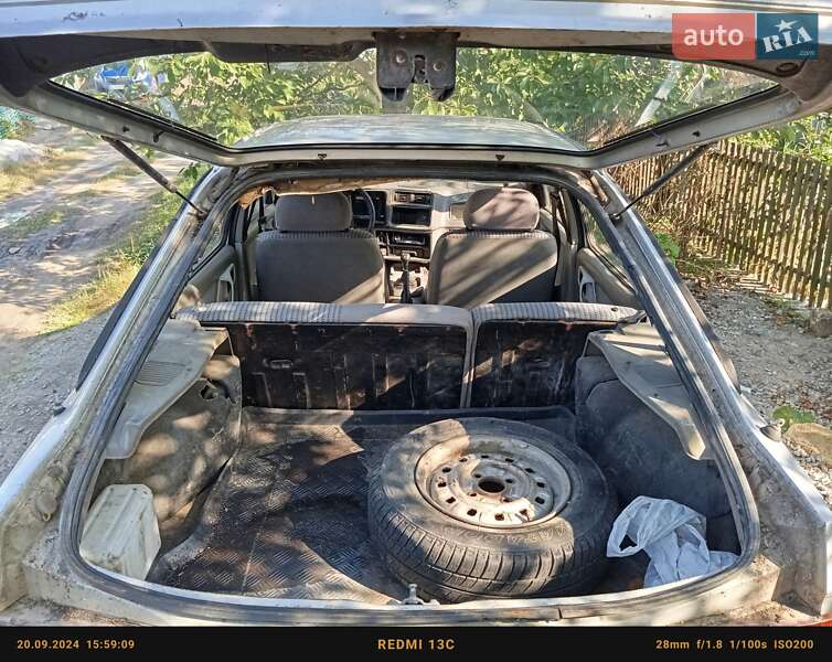 Лифтбек Ford Sierra 1984 в Жмеринке фото 3 Лифтбек Ford Sierra 1984 в Жмеринке