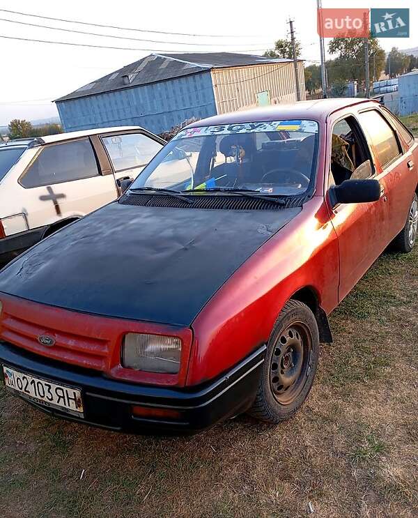 Лифтбек Ford Sierra 1985 в Сумах