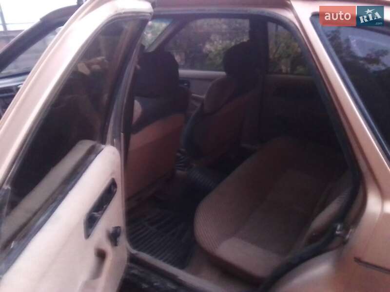 Седан Ford Sierra 1988 в Каменец-Подольском