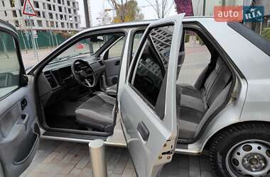 Седан Ford Sierra 1989 в Киеве