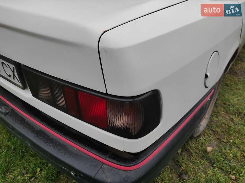 Седан Ford Sierra 1988 в Черновцах