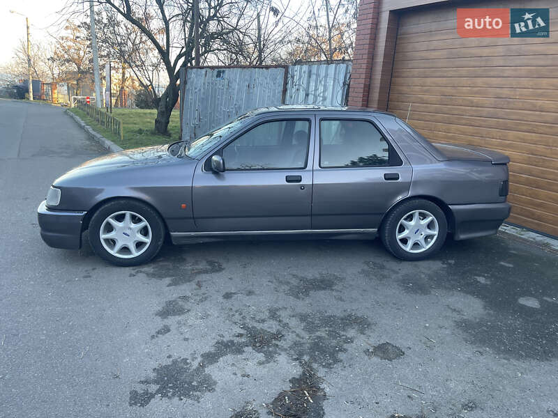 Седан Ford Sierra 1987 в Черноморске