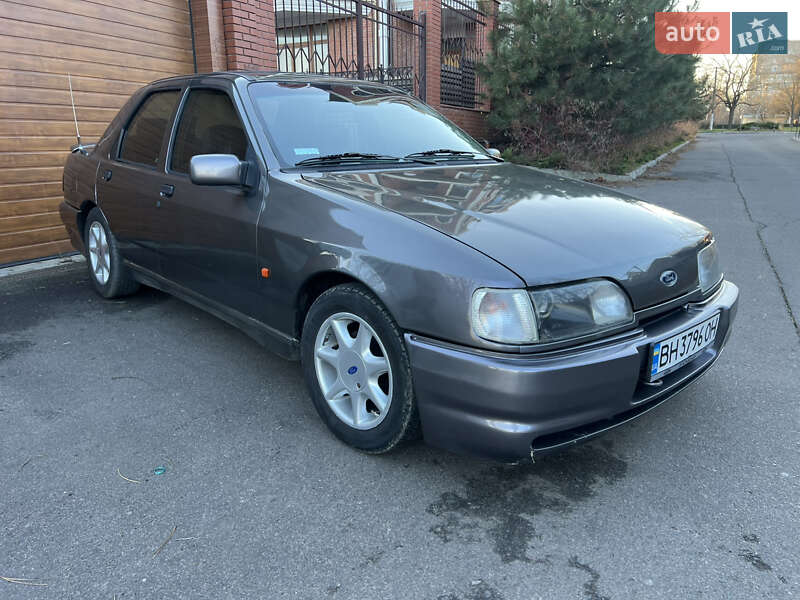 Седан Ford Sierra 1987 в Черноморске