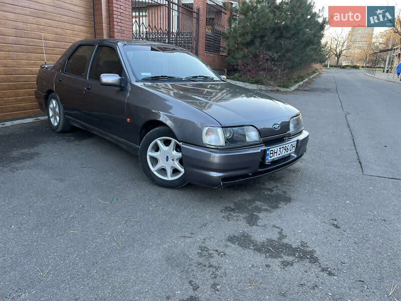 Седан Ford Sierra 1987 в Черноморске