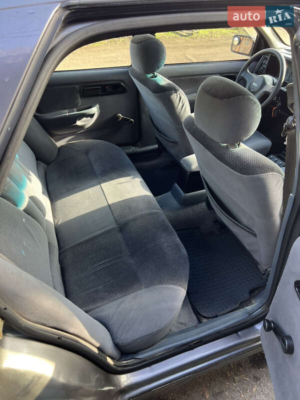 Седан Ford Sierra 1987 в Черноморске