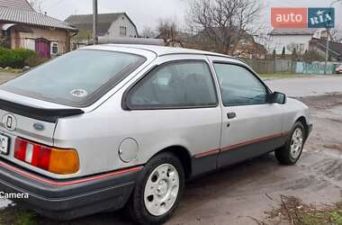 Ліфтбек Ford Sierra 1987 в Фастові