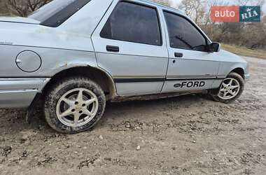 Седан Ford Sierra 1988 в Бережанах