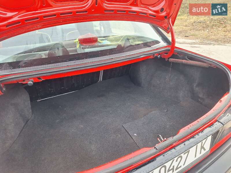 Седан Ford Sierra 1991 в Вараше