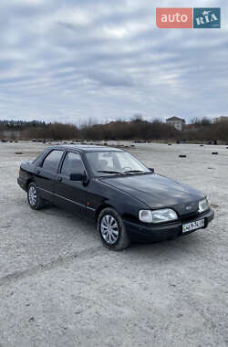 Седан Ford Sierra 1988 в Коломиї