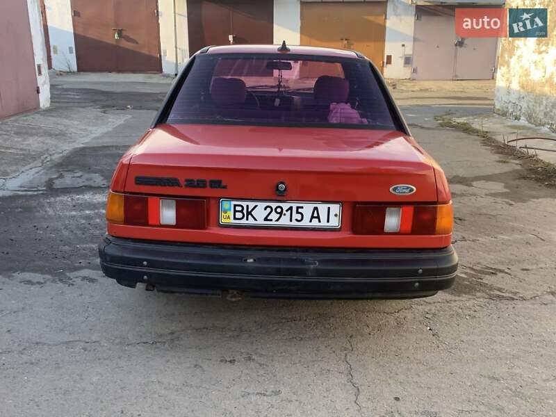 Седан Ford Sierra 1988 в Ровно