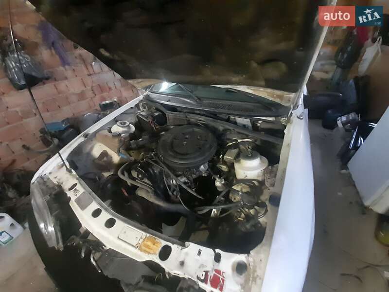 Лифтбек Ford Sierra 1987 в Черновцах фото 2 Лифтбек Ford Sierra 1987 в Черновцах