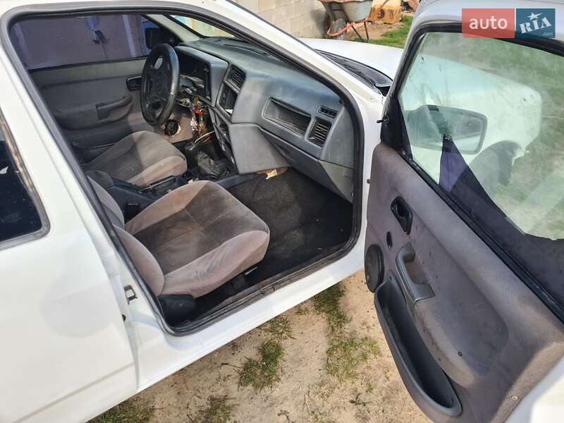 Седан Ford Sierra 1990 в Камне-Каширском