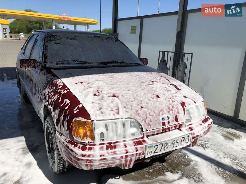 Седан Ford Sierra 1987 в Горохове