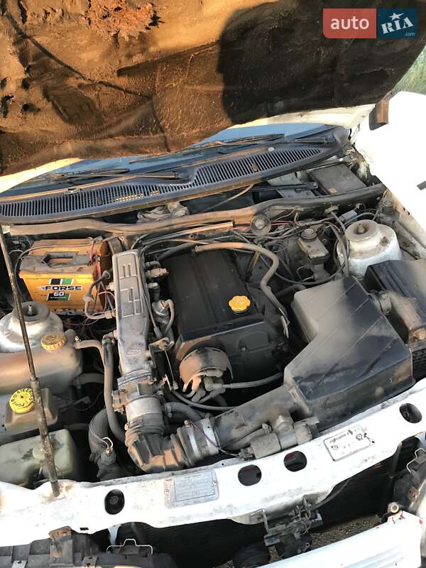 Седан Ford Sierra 1987 в Магдалиновке