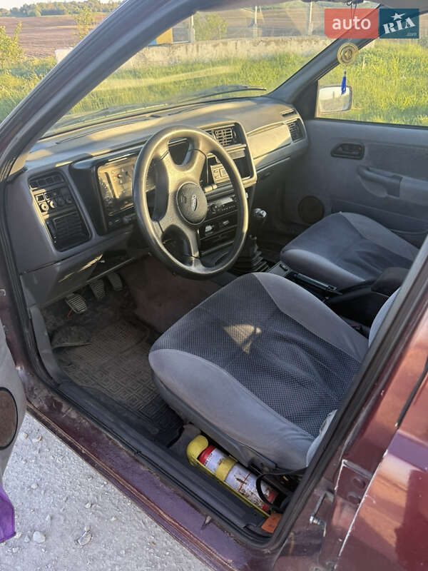 Седан Ford Sierra 1988 в Радивилове