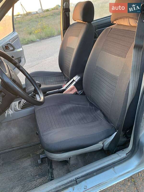 Лифтбек Ford Sierra 1984 в Витовском районе