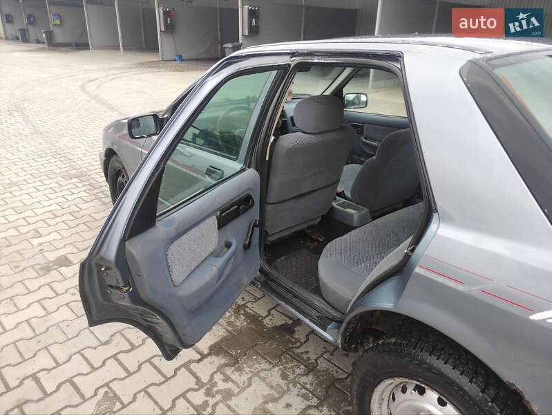 Седан Ford Sierra 1993 в Староконстантинове