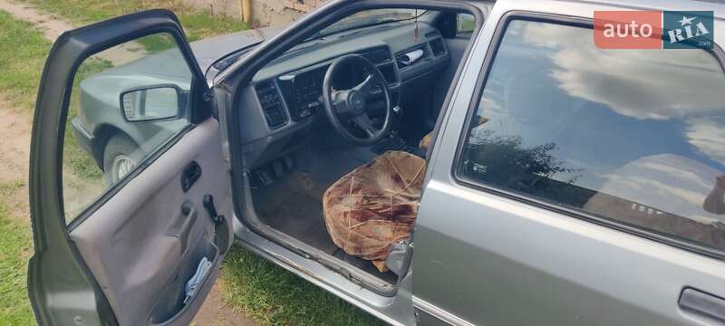 Седан Ford Sierra 1988 в Рівному фото 4 Седан Ford Sierra 1988 в Рівному