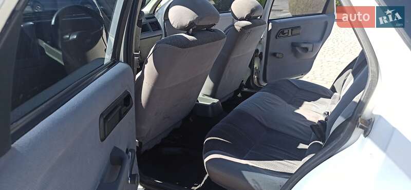 Лифтбек Ford Sierra 1991 в Львове