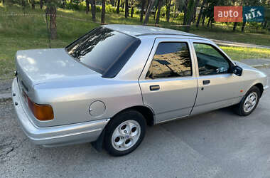 Седан Ford Sierra 1988 в Києві