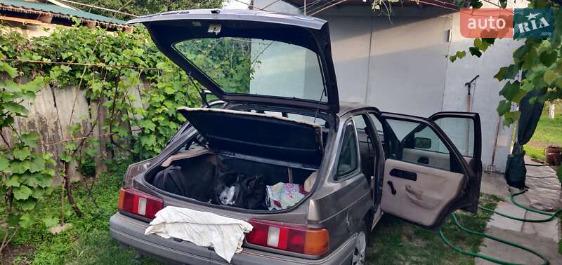 Лифтбек Ford Sierra 1987 в Киеве