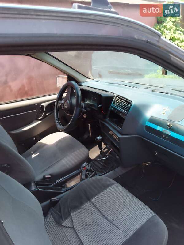 Лифтбек Ford Sierra 1986 в Черкассах