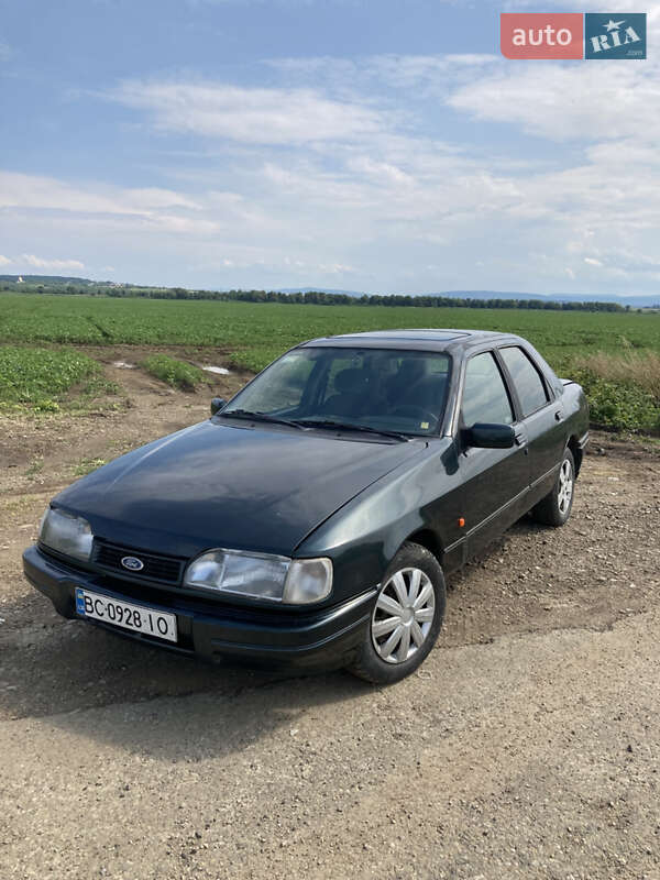 Седан Ford Sierra 1992 в Самборе